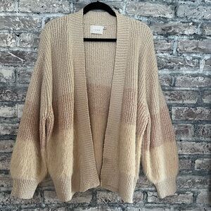 Lush GORGEOUS open front sweater NWOT so soft & beautiful smoke & pet free